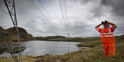 Engineer Conducts Routine Line Inspection ©National Grid 352X280px
